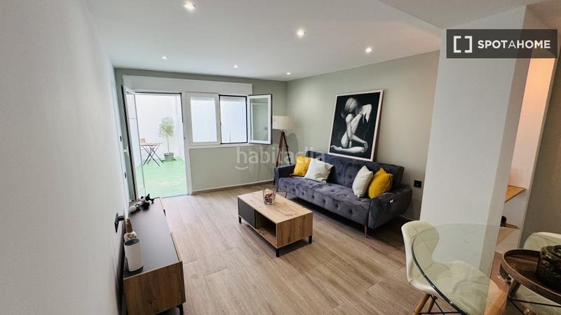 Foto 8346cf2a-d20c-4b79-b67f-0c848b8e23d4. Rent flat with heating in Tres Olivos-Valverde Madrid