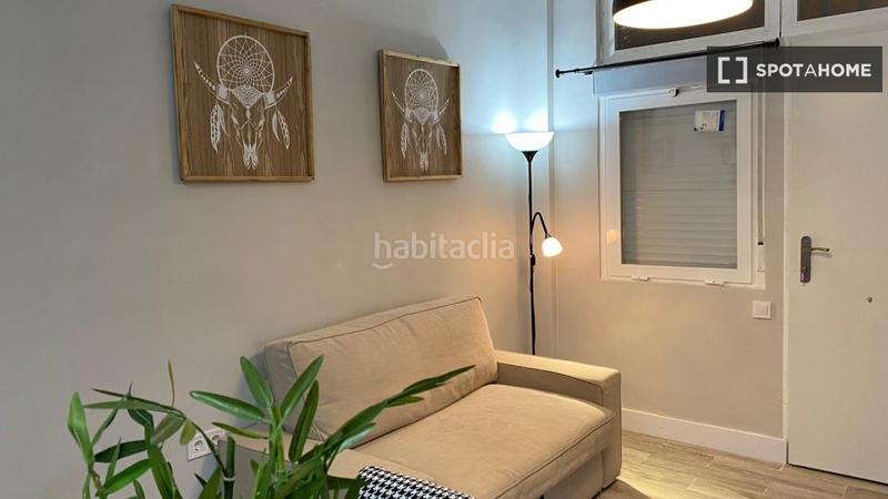 Foto 84ad2332-a439-47f3-8342-ff3d3dcf34a0. Rent flat with heating in Vista Alegre Madrid