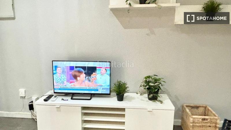 Foto c7ae50b2-a0a7-46fc-8652-76e17e0f8e83. Alquiler piso estudio en alquiler en Entrevías, en Madrid