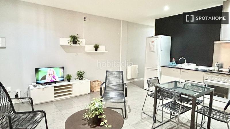 Foto fa7e1f43-9ac1-4aa7-90ff-fb7dcc54cea5. Alquiler piso estudio en alquiler en Entrevías, en Madrid