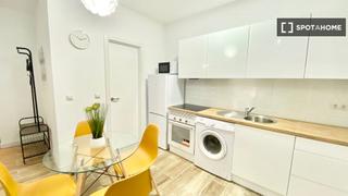 Location Appartement à Almendrales. Estudio en alquiler en almendrales, madrid