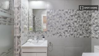 Location Appartement à Comillas. Estudio en alquiler en opañel, madrid