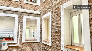 Rent Flat in Palos de Moguer. Estudio en alquiler en delicias, madrid