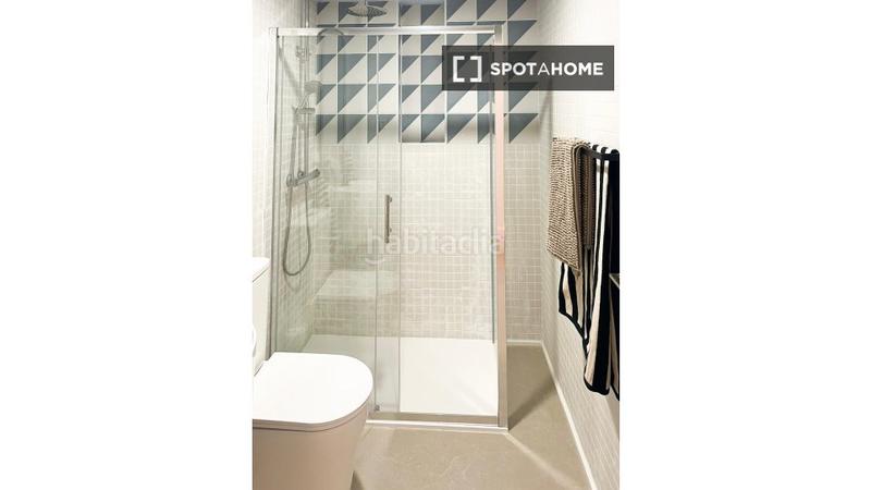 Foto a6c12698-6449-4612-bf65-017e66ee1b99. Rent flat with heating in Canillejas Madrid