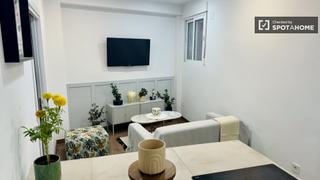 Miete Etagenwohnung in Universidad-Malasaña. Apartamento de 2 dormitorios en alquiler en universidad, madrid