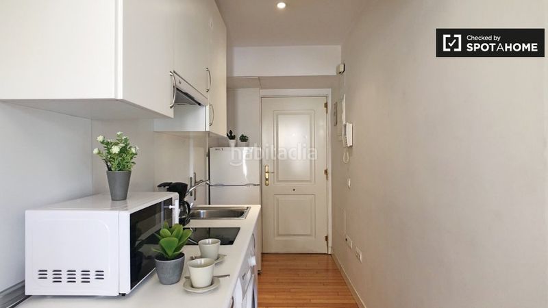 Foto f0254ad3-546f-41c8-9e8f-9f33e3f88c6f. Rent flat with heating in Puerta del Ángel Madrid