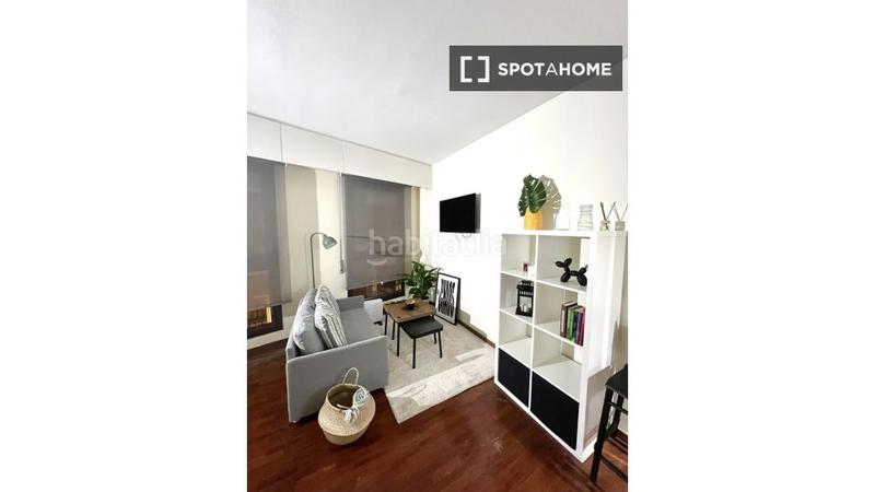 Foto 581379b5-6504-49d6-85ee-352a4d44cf79. Alquiler piso estudio en alquiler en Palacio, en Palacio Madrid