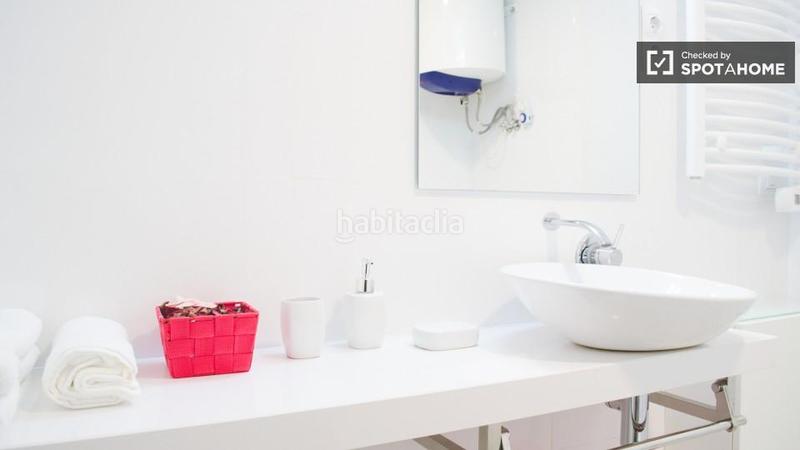 Foto 0e3cd9ad-b6e9-4e61-a93a-69f6a17095e9. Alquiler piso estudio en alquiler en Palacio, . en Madrid