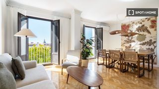 Rent Flat in Embajadores-Lavapiés. Apartamento de 3 dormitorios en alquiler en embajadores, madrid