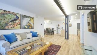 Rent Flat in Embajadores-Lavapiés. Piso de 3 habitaciones en alquiler en embajadores, madrid.