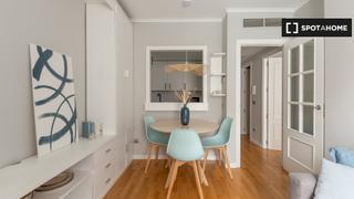 Alquiler Piso en Rejas. Apartamento de 1 dormitorio en alquiler en rejas, madrid