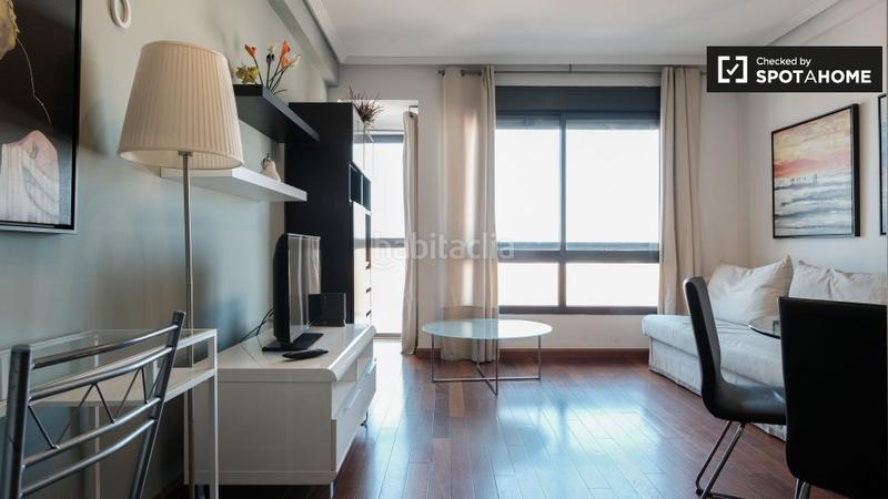 Foto 6b0eb444-2679-4e06-bb8f-c60279589f4a. Rent flat with heating in Almenara-Ventilla Madrid