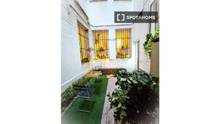 Etagenwohnung in Universidad-Malasaña