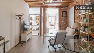Flat in Embajadores-Lavapiés