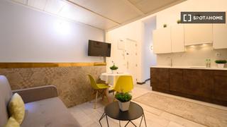 Location Appartement à Cortes-Huertas. Apartamento de 2 dormitorios en alquiler en cortes, madrid