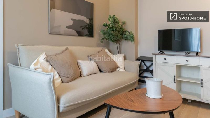 Foto 312b0f36-455a-4edc-b45b-6982e33137ce. Alquiler piso  en alquiler de 1 dormitorio en Ventas, en Madrid