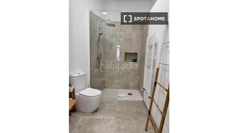 Foto 685d78f9-20ca-47fd-a52e-552dc2090f94. Rent flat with heating in Numancia Madrid