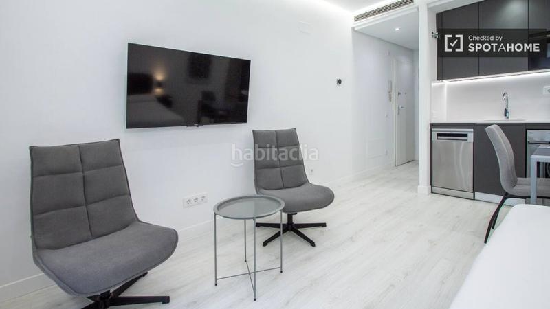 Foto cd0a4587-c4b7-4853-a5be-0ff31fe807c4. Alquiler piso estudio en alquiler en universidad, en Madrid