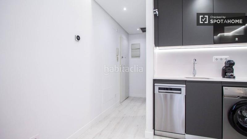 Foto eb068bc0-6e43-4954-8913-889647f3b52f. Alquiler piso estudio en alquiler en universidad, en Madrid