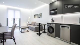 Rent Flat in Universidad-Malasaña. Apartamento de 1 dormitorio en alquiler en universidad, madrid
