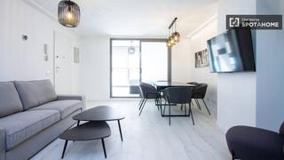 Affitto Appartamento in Universidad-Malasaña. Apartamento de 2 dormitorios en alquiler en universidad, madrid