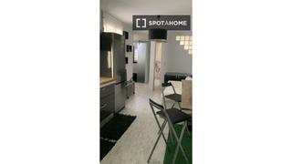 Alquiler Piso en Embajadores-Lavapiés. Apartamento de 2 dormitorios en alquiler en embajadores, madrid