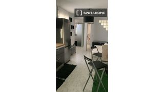 Rent Flat in Embajadores-Lavapiés. Piso de 2 dormitorios en alquiler en embajadores, madrid.