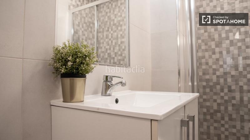 Foto 2aa4a354-7f15-42bf-a815-380466961cc2. Alquiler piso apartamento de 3 dormitorios en alquiler en Campamento, en Madrid