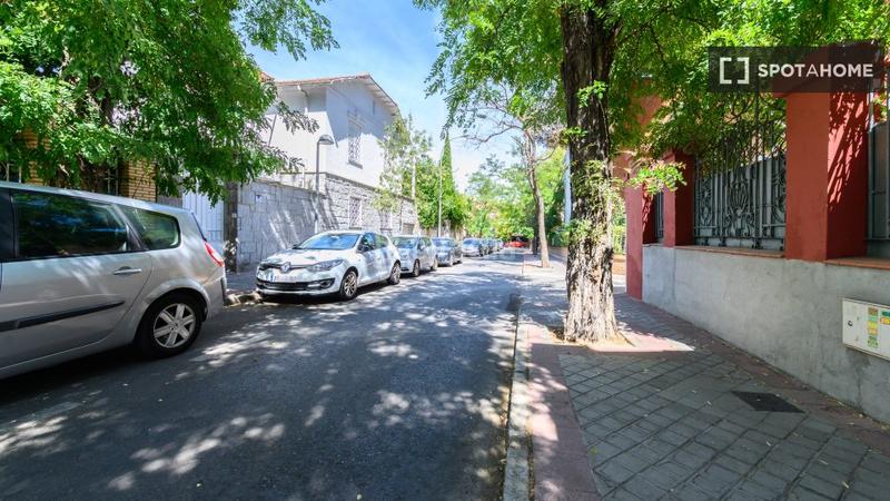 Foto 1bedbb37-3801-4195-a9f4-b8b866196b14. Miete etagenwohnung mit heizung in Puerta Bonita Madrid