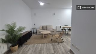 Rent Flat in Ventas. Piso de 2 habitaciones en alquiler en ventas, madrid