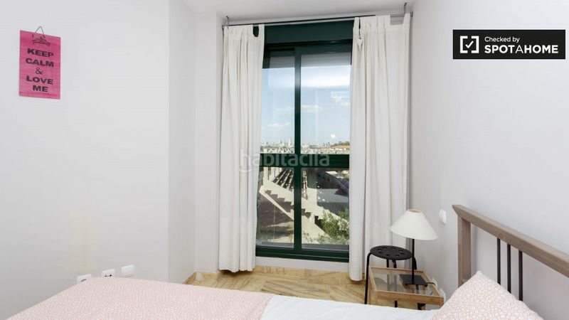 Foto 90216240-b5e8-459d-a118-eea8f5cb31e5. Rent flat with heating in San Isidro Madrid