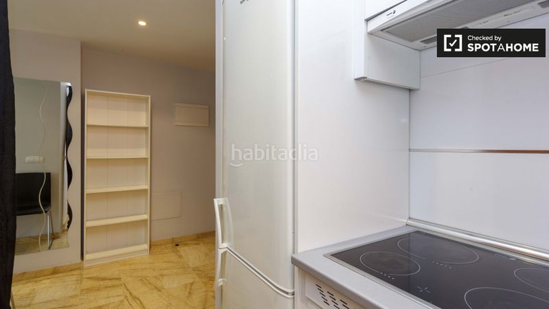 Foto b41c5a51-3f78-4eba-961a-be49a8a7a5f0. Rent flat with heating in San Isidro Madrid