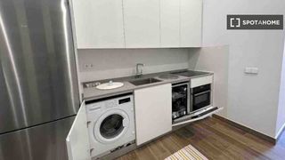 Miete Etagenwohnung in Sol. Estudio en alquiler en palacio, madrid