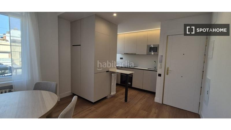 Foto 535be540-ba21-4dfa-a368-34f7cc2d1cc6. Alquiler piso apartamento de 2 dormitorios para alquilar en Nueva España, en Madrid