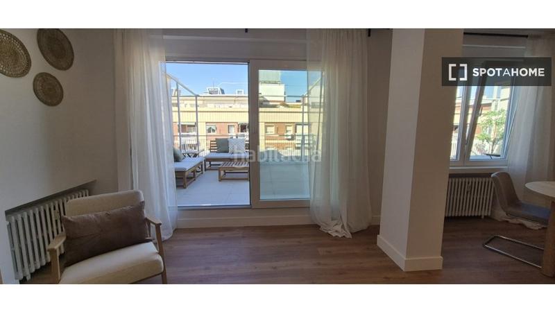 Foto d0c166a8-4681-42d2-9a74-c7f20e6413a1. Rent flat with heating in Nueva España Madrid