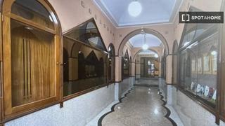 Miete Etagenwohnung in Universidad-Malasaña. Apartamento de 2 dormitorios en alquiler en universidad, madrid