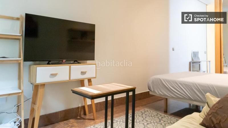 Foto ed8090e2-3766-4e09-94f8-c1c2ae7aaf74. Alquiler piso  de 1 dormitorio en alquiler en universidad, . en Madrid