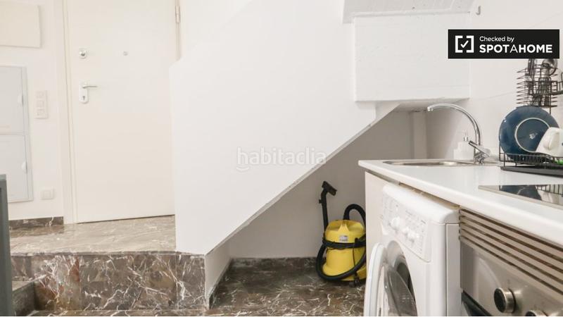 Foto d7aa316c-9ded-47a6-b39c-d711a6ed5eae. Rent flat with heating in Berruguete Madrid