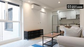 Lloguer Pis a Berruguete. Moderno apartamento de 1 dormitorio en alquiler en tetuán, madri