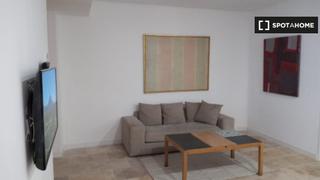 Etagenwohnung in Acacias