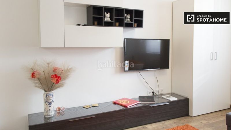 Foto 5a66da87-c136-46db-b690-8e7b37028355. Rent flat with heating in El Viso Madrid
