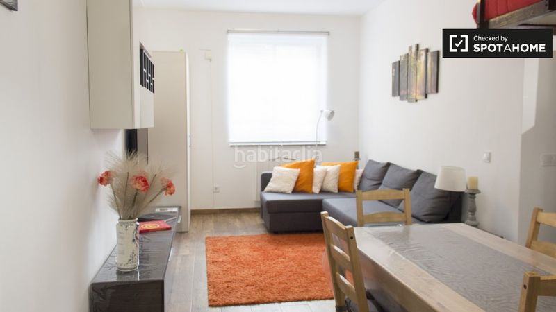 Foto f6e3b6f7-0ed7-4ef6-b033-a237790b2d7c. Rent flat with heating in El Viso Madrid