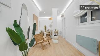 Miete Etagenwohnung in Justicia-Chueca. Apartamento de 2 dormitorios en alquiler en justicia, madrid