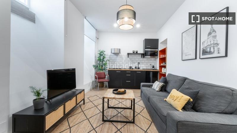 Foto ebbbbf9d-1cb0-4e07-9260-2af87c9d8209. Alquiler piso apartamento de 1 dormitorio en alquiler en Palacio, en Madrid