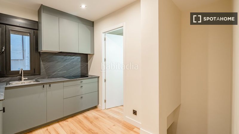 Foto 38ca8434-a403-43f3-968a-70a8a56f664d. Alquiler piso estudio en alquiler en justicia, en Madrid