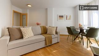 Rent Flat in Orcasitas. Piso de 2 habitaciones en alquiler en orcasitas, madrid