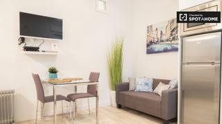 Etagenwohnung in Universidad-Malasaña