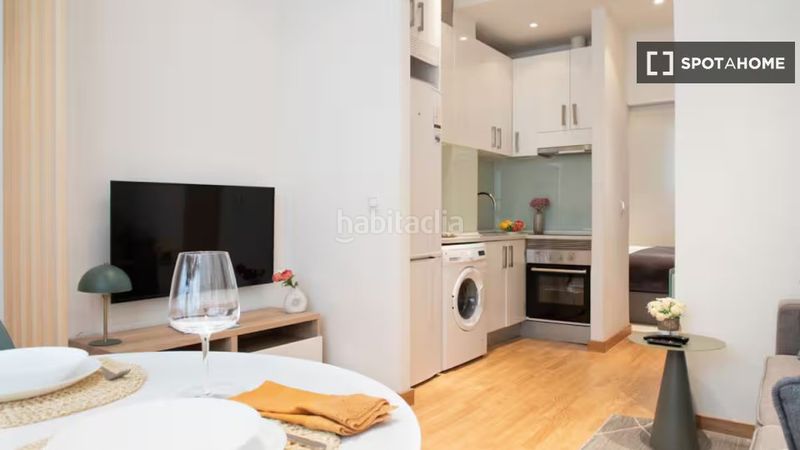 Foto b8e7b1bd-209e-408d-8c2b-17c3e8f70fd0. Alquiler piso  en alquiler de 1 dormitorio en Ventas, en Madrid