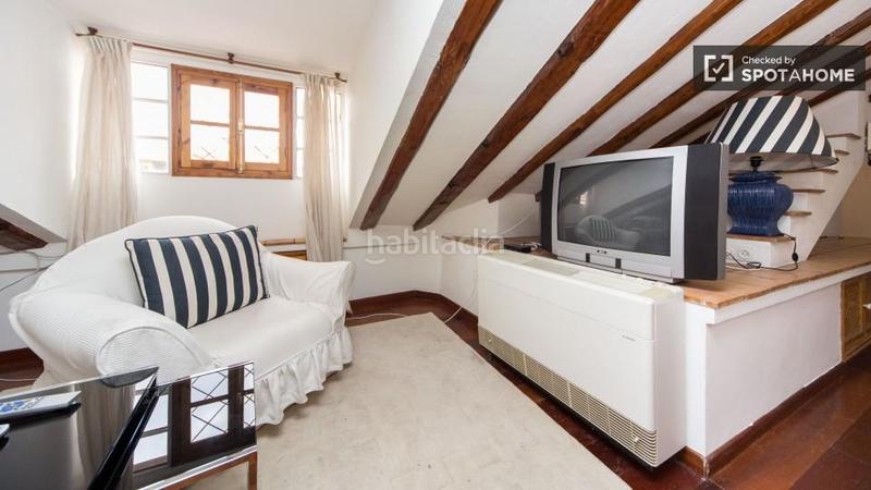 Foto 129117d2-f1f4-45cb-be30-cd56364e5bd7. Lloguer pis amb calefacció a Universidad-Malasaña Madrid