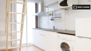 Location Appartement à Sol. Estudio en alquiler en barrio de las letras, madrid